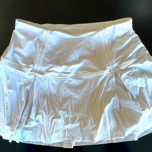 Lululemon tennis skirt size 4 white